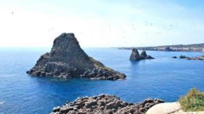 Blue Sea Apartment Aci Castello Exterior foto