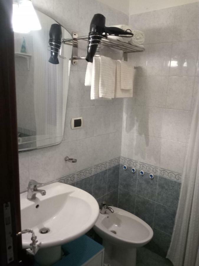 Blue Sea Apartment Aci Castello Exterior foto