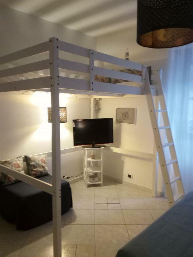 Blue Sea Apartment Aci Castello Exterior foto